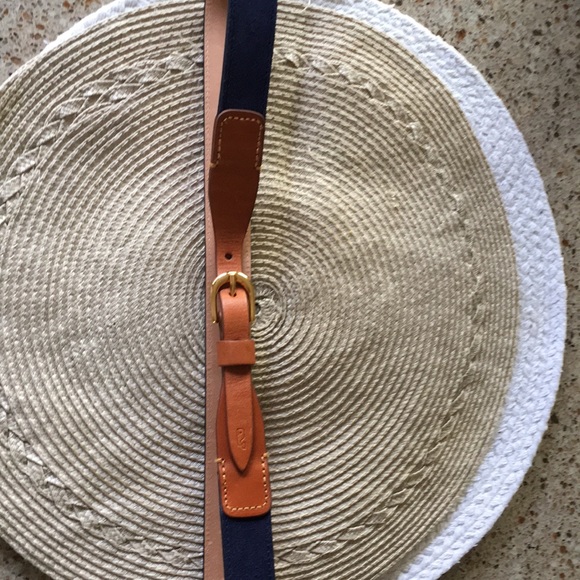 Vineyard Vines Accessories - Vineyard Vines  leather belt